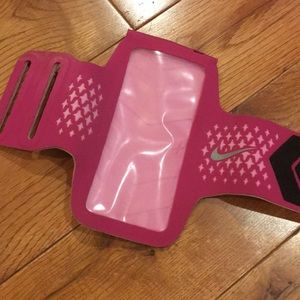 Nike women’s workout armband